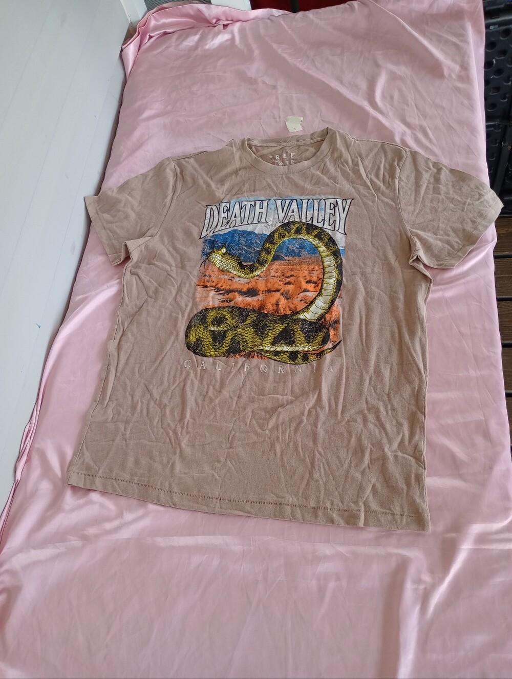 Death Valley T-Shirt Rattle Snake Large Single Stitch Vintage Sz. L Unisex